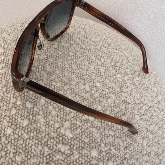 GUCCI Tortoise Havana with Gray Gradient Lens - Picture 7 of 11